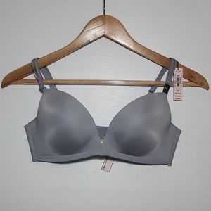 Victoria's Secret NEW Light Grey Bra Size 32C